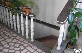 Casa de inchiriat cu 8 camere in cartierul Marasti