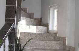 Casa de inchiriat cu 8 camere in cartierul Marasti