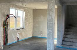 Oportunitate! Casă cu 4 camere, zonă centrală din Chinteni! 