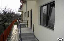 Casa tip duplex cu 225 mp utili.