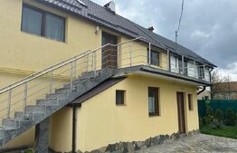 Casa renovata cu 2 apartamente separate – Rasnov 