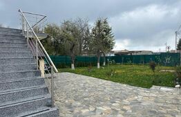 Casa renovata cu 2 apartamente separate – Rasnov 