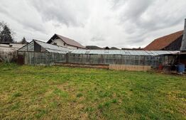 Casă de vânzare – proprietate generoasă 2.285 m² teren, 230.000 euro