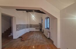 INVESTITIE !Casa D+P+E+M+P  IDEAL INVESTITIE SAU LOCUIT IN BRASOV