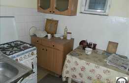 Casa demolabila de vanzare, 100 mp, cu teren de 588 mp si front la 2 strazi!