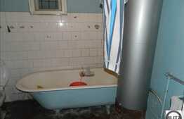 Casa demolabila de vanzare, 100 mp, cu teren de 588 mp si front la 2 strazi!