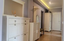 Apartament deosebit cu 3 camere, 67 mp, cu terasă de 120 mp,Calea Turzii