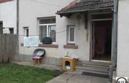 Casa de vanzare, 69 mp, cu teren de 337 mp si front de 11 ml, zona Marasti!