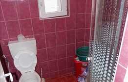 Casa cuplata, 41 mp utili, 23 mp teren, zona semicentrala