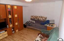 Casa cuplata, 41 mp utili, 23 mp teren, zona semicentrala