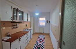 Apartament decomandat, 55 mp, etaj 3, 2 locuri de parcare, beci, zona aerisita