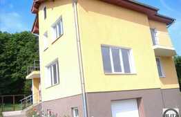 Casa individuala de vanzare 250 mp utili, zona Campului!