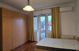 Apartament renovat 2 camere, 70 mp, decomandat, zona Centrala