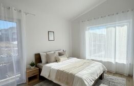 Casa pe calcan cu priveliste superba si compartimentare deosebita