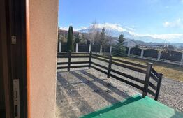 Vilă / Pensiune de vânzare în Tohanu Nou – la doar 4 km de Castelul Bran 