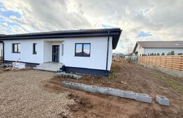 Casă de vânzare în cartierul Izvor, comuna Tărlungeni, la doar 3 km de Brașov