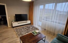 Apartament semidecomandat cu 3 camere, 61 mp utili, parcare, zona Terra