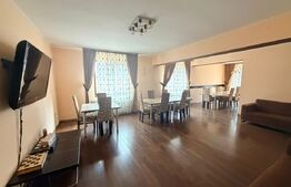 Vilă spațioasă de vânzare –PRET REDUS in PREDEAL,vedere panoramica
