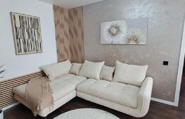 Apartament cu 3 camere, etaj 1/4, zona Sportului, cu parcare 