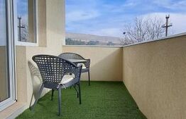 Apartament cu 3 camere, etaj 1/4, zona Sportului, cu parcare 