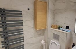 Apartament cu 3 camere, etaj 1/4, zona Sportului, cu parcare 