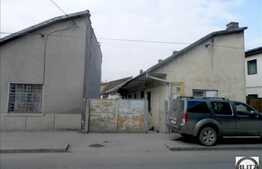 De vanzare casa in curte comuna 2 proprietari, zona Spitalului Stanca