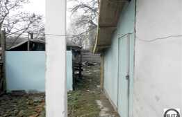 De vanzare casa in curte comuna 2 proprietari, zona Spitalului Stanca