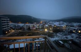 Apartament 2 camere, decomandat, 51 mp, parcare, zona Vivo!