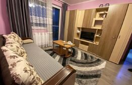 Apartament 2 camere, decomandat, 51 mp, 2 parcari, zona Vivo!