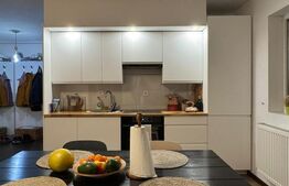 Apartament 3 camere, 64 mp, decomandat, parcare, geam la baie, Eroilor