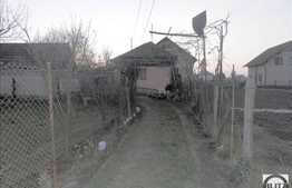 Casa individuala de vanzare, 100 mp utili, 900 mp teren, zona linistita!