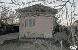 Casa individuala de vanzare, 100 mp utili, 900 mp teren, zona linistita!