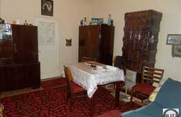 Casa individuala de vanzare, 100 mp utili, 900 mp teren, zona linistita!