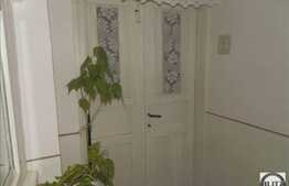 Casa individuala de vanzare, 100 mp utili, 900 mp teren, zona linistita!