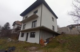 Oportunitate ! Casa individuala 240 mp utili , panorama, zona centrala Baciu !