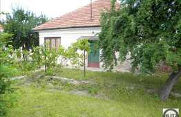 Zona Gradinii Botanice, teren 468 mp front la 2 strazi