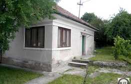 Zona Gradinii Botanice, teren 468 mp front la 2 strazi