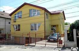 De vanzare parte din duplex 248 mp utili cu teren 283 mp