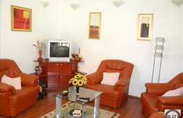 De vanzare parte din duplex 248 mp utili cu teren 283 mp