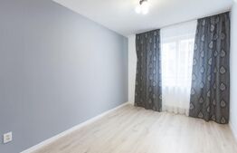 Apartament cu 3 camere, 52 mp cu balcon, in zona Stejarului