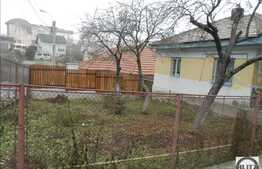 Vanzare casa demolabila, 75 mp utili, cu teren 850 mp, front 17.5 ml