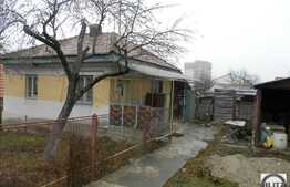 Vanzare casa demolabila, 75 mp utili, cu teren 850 mp, front 17.5 ml