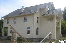 O casa situata la 25 km de Cluj, zona linistita, si plina de natura !