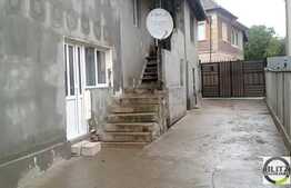 Casa de vanzare, 250 mp utili, teren 700 mp, gradina! Locatie linistita!