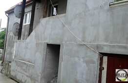 Casa de vanzare, 250 mp utili, teren 700 mp, gradina! Locatie linistita!