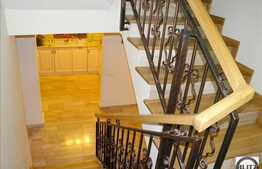 Casa de vanzare 260 mp utili, dispusa D+P+E+M, situata in zona linistita