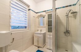 Apartament 3 camere de inchiriat Andrei Muresanu Str.Predeal Parcare