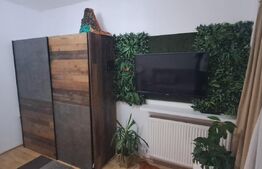 Apartament cu 2 camere, decomandat, etaj 2 din 3, zona Stejarului 