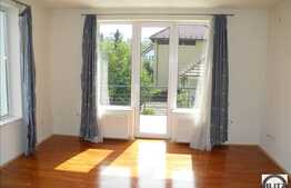 Casa cu arhitectura deosebita si priveliste unica