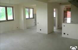 De vanzare duplex in Baciu, 170 mp utili plus 275 mp teren cu front de 20 ml